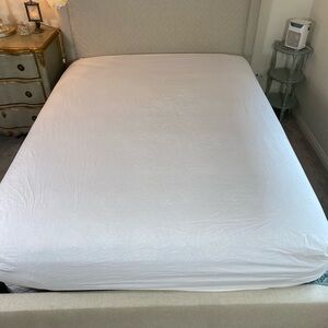 Luxurious White Bedding Sheet Bedsure queen fitted